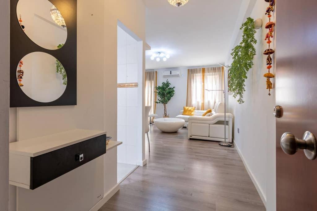 Ferienwohnung Triana Maestro Deluxe By Valcambre Sevilla Exterior foto